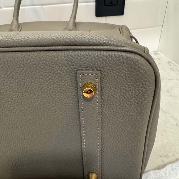 Mille Gabrielle 30cm Gray bag plus charm - Picture 12 of 16